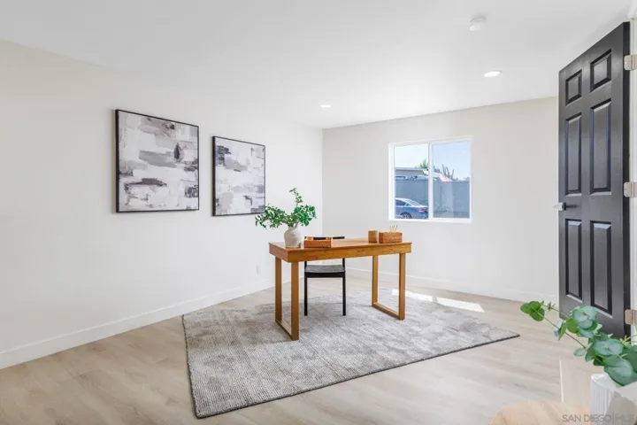 866 Merlin Dr, San Diego, California 92114