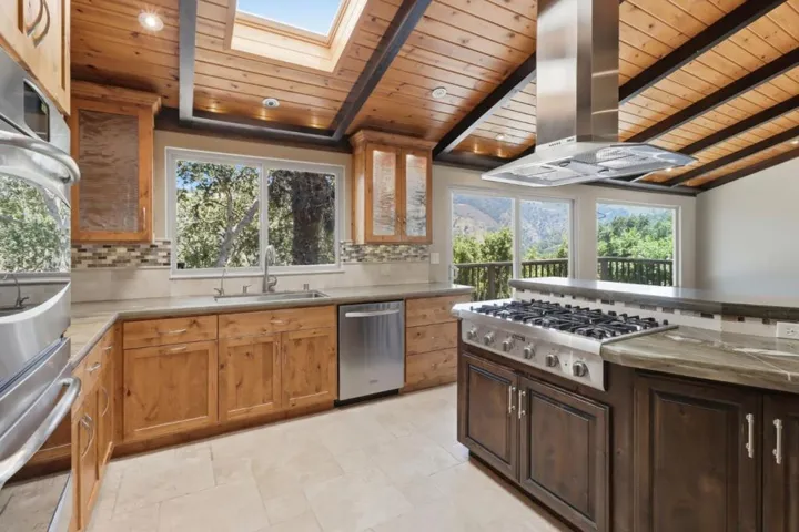 17200 Copper Hill Drive, Morgan Hill, California 95037