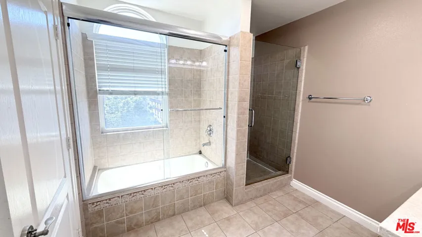 956 S Wilton Place 401, Los Angeles, California 90019