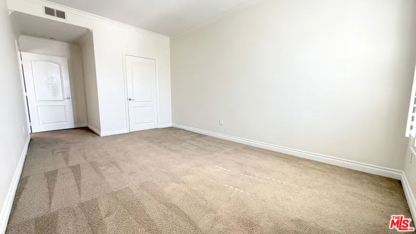 956 S Wilton Place 401, Los Angeles, California 90019