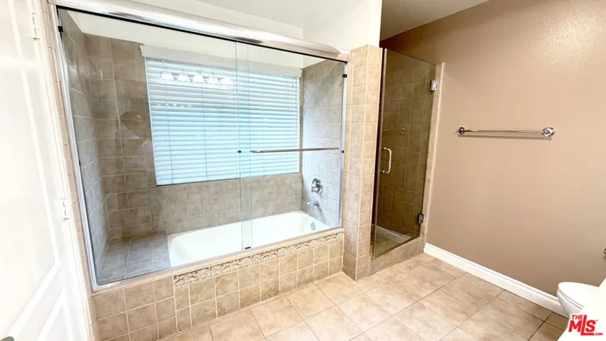 956 S Wilton Place 401, Los Angeles, California 90019