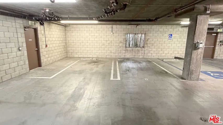 956 S Wilton Place 401, Los Angeles, California 90019