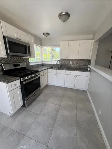 317 Terry Lane, Hemet, California 92544