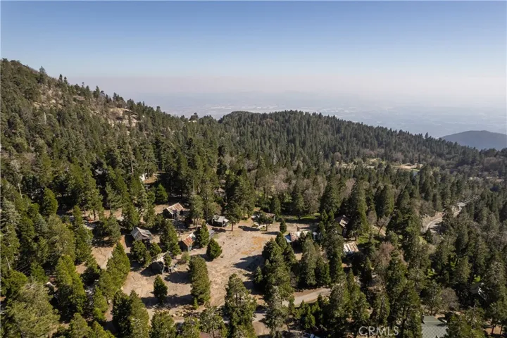 25807 State Highway 189, Twin Peaks, California 92391