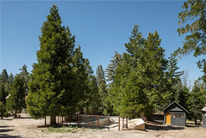 25807 State Highway 189, Twin Peaks, California 92391