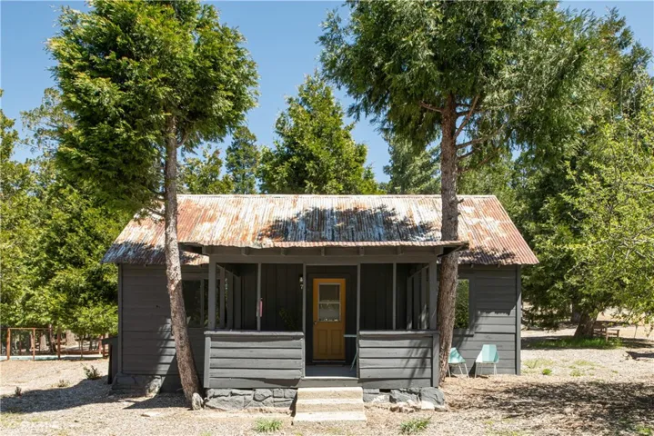 25807 State Highway 189, Twin Peaks, California 92391