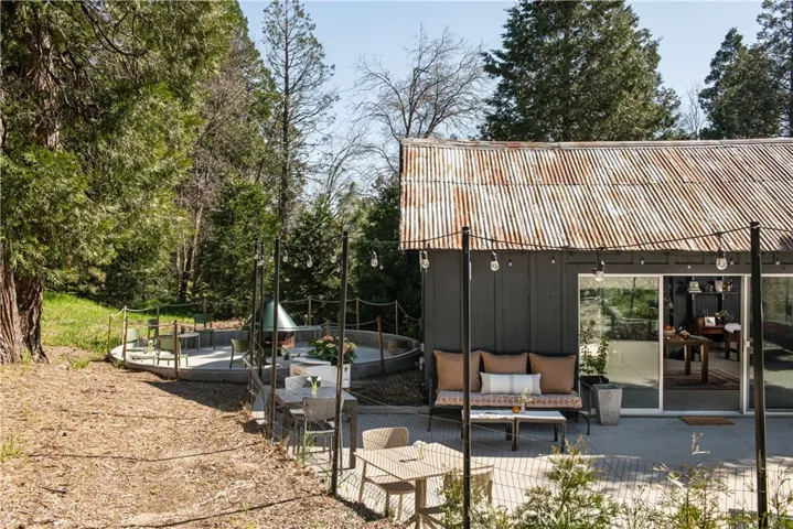 25807 State Highway 189, Twin Peaks, California 92391