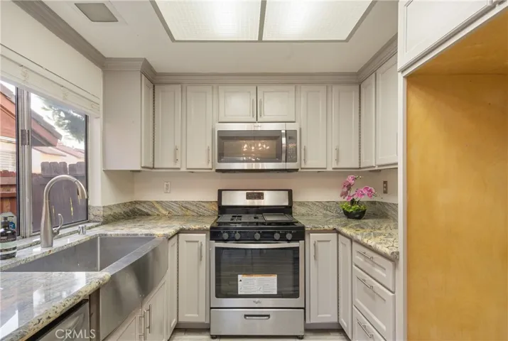 649 E Merion, Ontario, California 91761