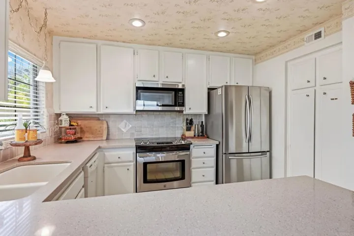 3149 Camino Del Arco, Carlsbad, California 92009