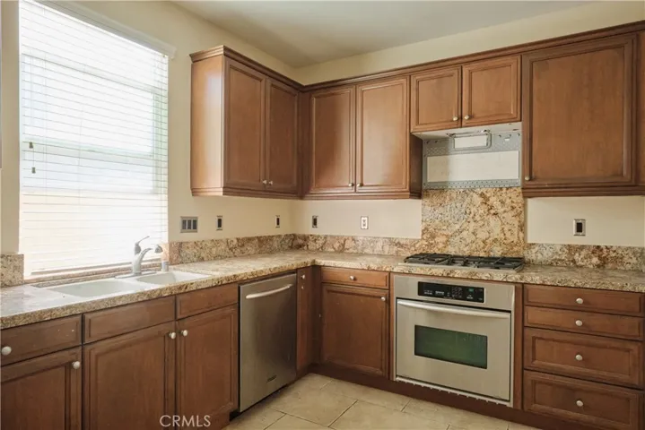 Kitchen, Microwave to be installed