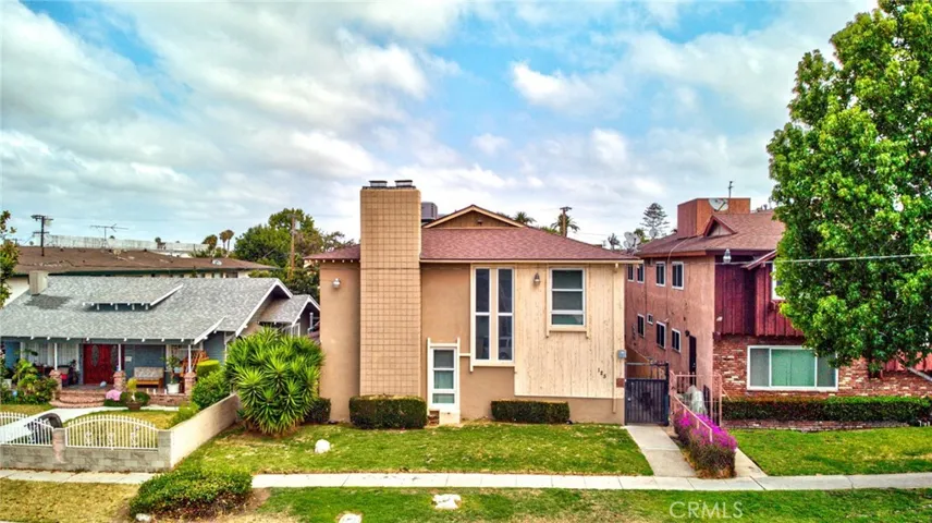125 E Buckthorn, Inglewood, California 90301