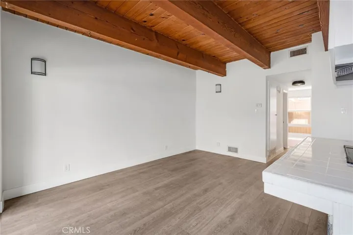 125 E Buckthorn, Inglewood, California 90301