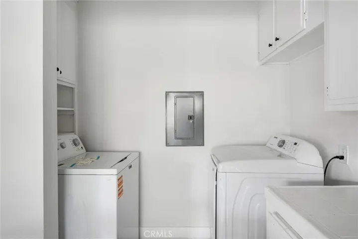 125 E Buckthorn, Inglewood, California 90301