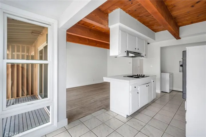 125 E Buckthorn, Inglewood, California 90301