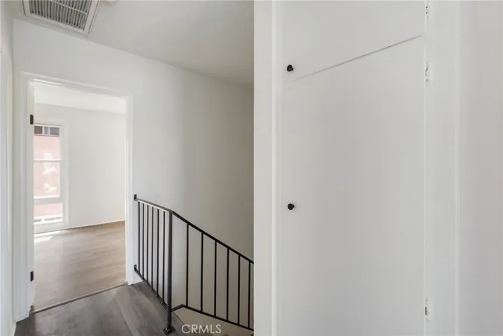 125 E Buckthorn, Inglewood, California 90301