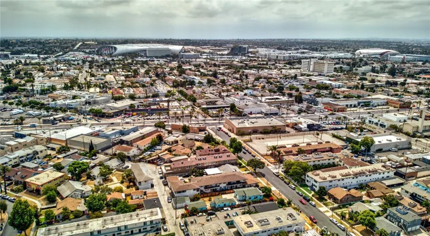 125 E Buckthorn, Inglewood, California 90301