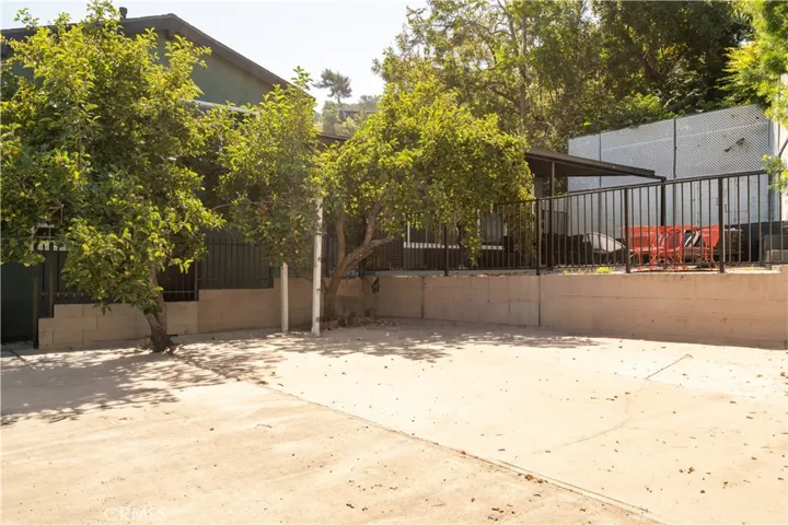 1966 Sunny Heights Drive, Los Angeles, California 90065