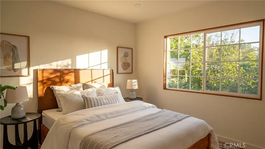 1966 Sunny Heights Drive, Los Angeles, California 90065