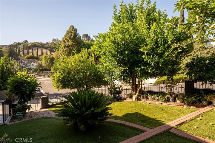 1966 Sunny Heights Drive, Los Angeles, California 90065