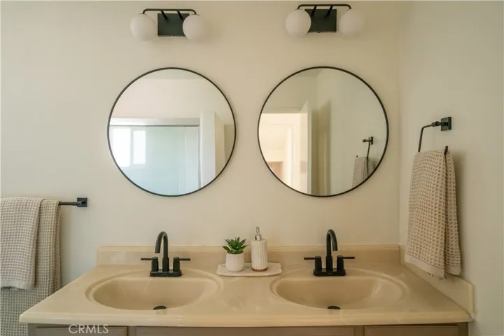 1966 Sunny Heights Drive, Los Angeles, California 90065