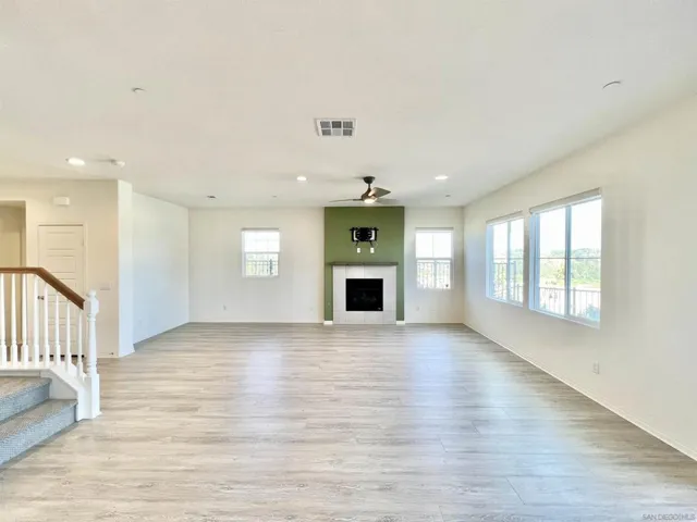 7260 Wembley, San Diego, California 92120