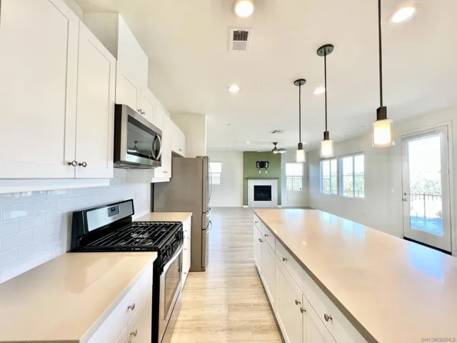 7260 Wembley, San Diego, California 92120