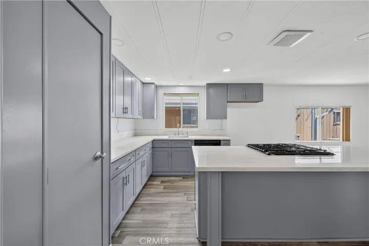 9080 Bloomfield 84, Cypress, California 90630