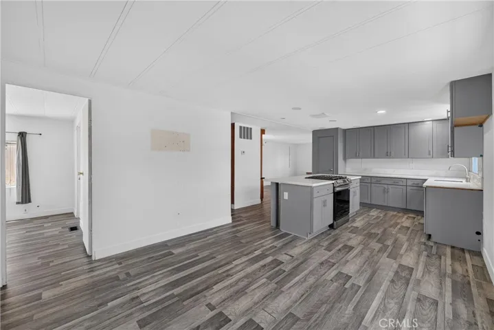 9080 Bloomfield 84, Cypress, California 90630