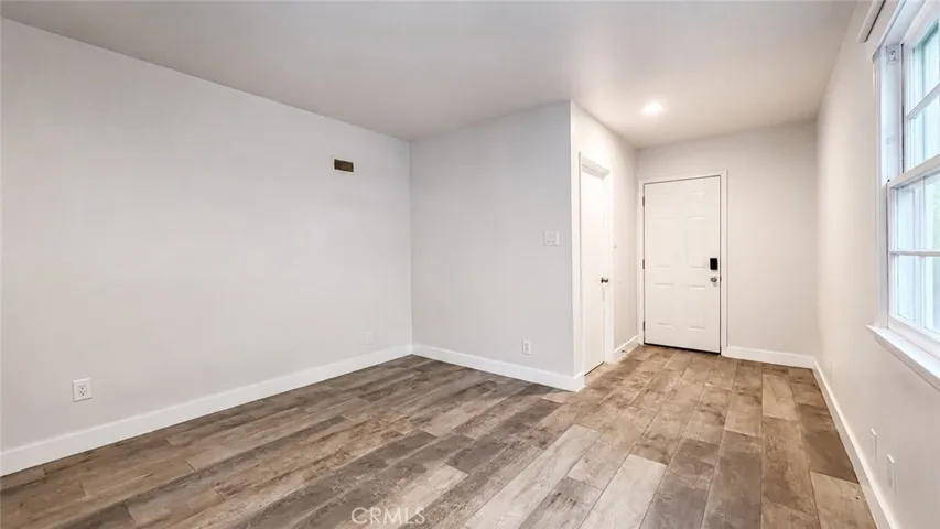 5156 Bascule, Los Angeles, California 91364