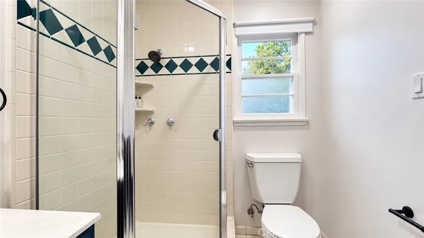 5156 Bascule, Los Angeles, California 91364