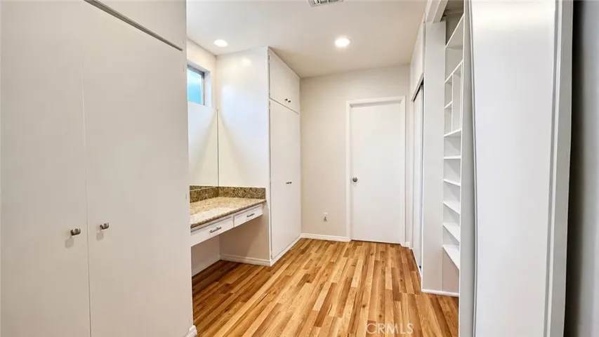 5156 Bascule, Los Angeles, California 91364