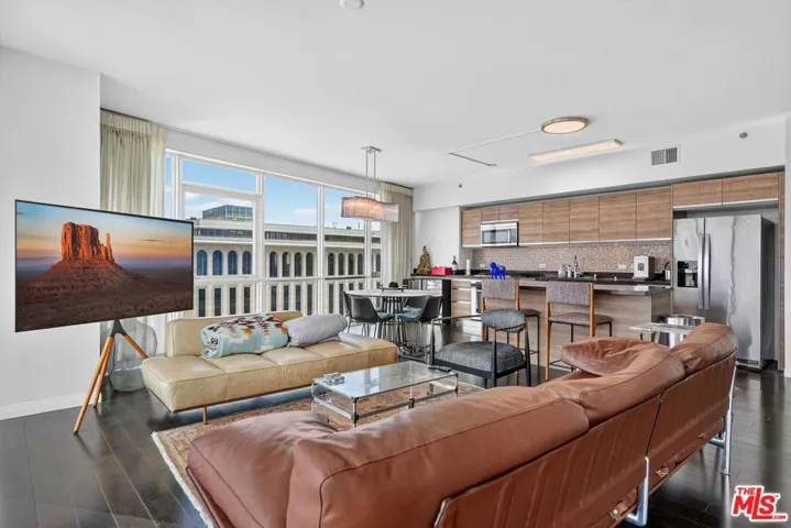 3785 Wilshire Boulevard 1212, Los Angeles, California 90010