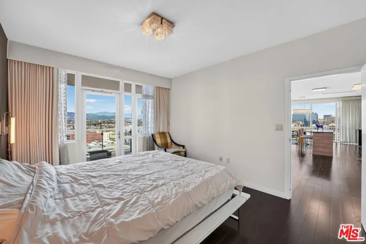 3785 Wilshire Boulevard 1212, Los Angeles, California 90010