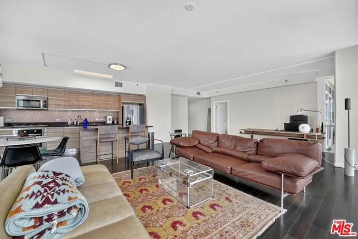 3785 Wilshire Boulevard 1212, Los Angeles, California 90010