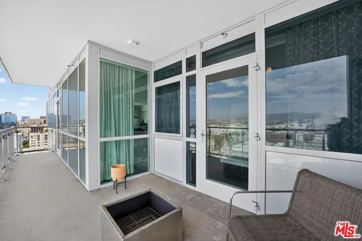 3785 Wilshire Boulevard 1212, Los Angeles, California 90010