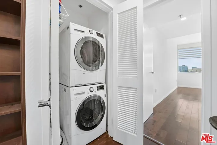 3785 Wilshire Boulevard 1212, Los Angeles, California 90010