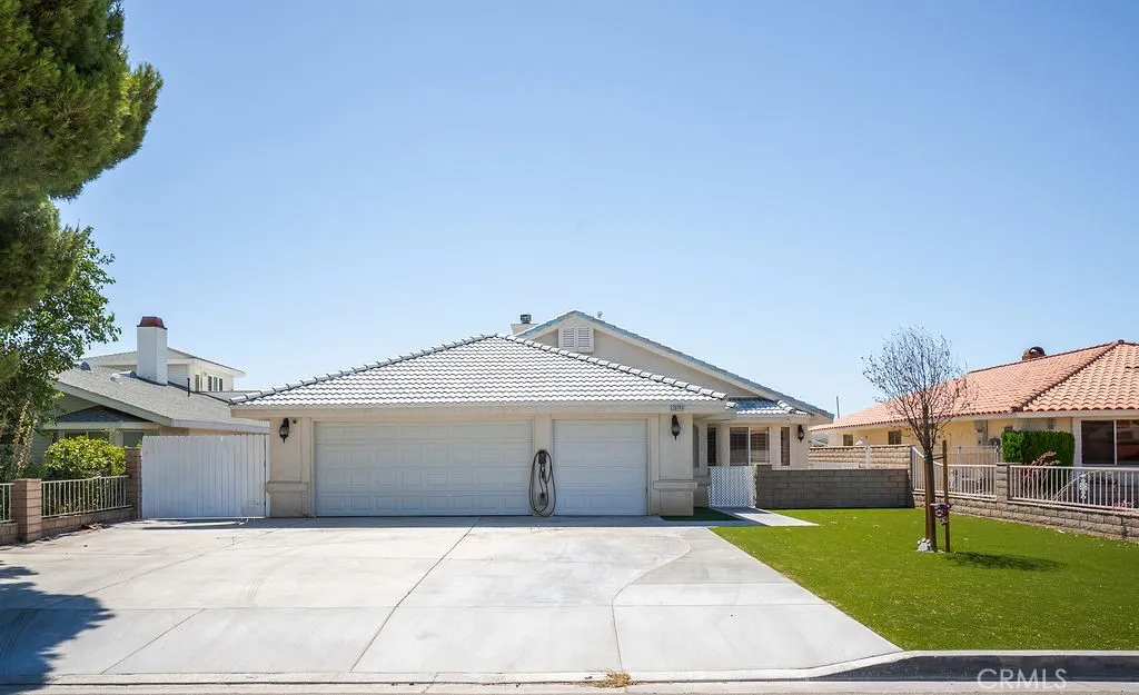 26249 Fleet Ln