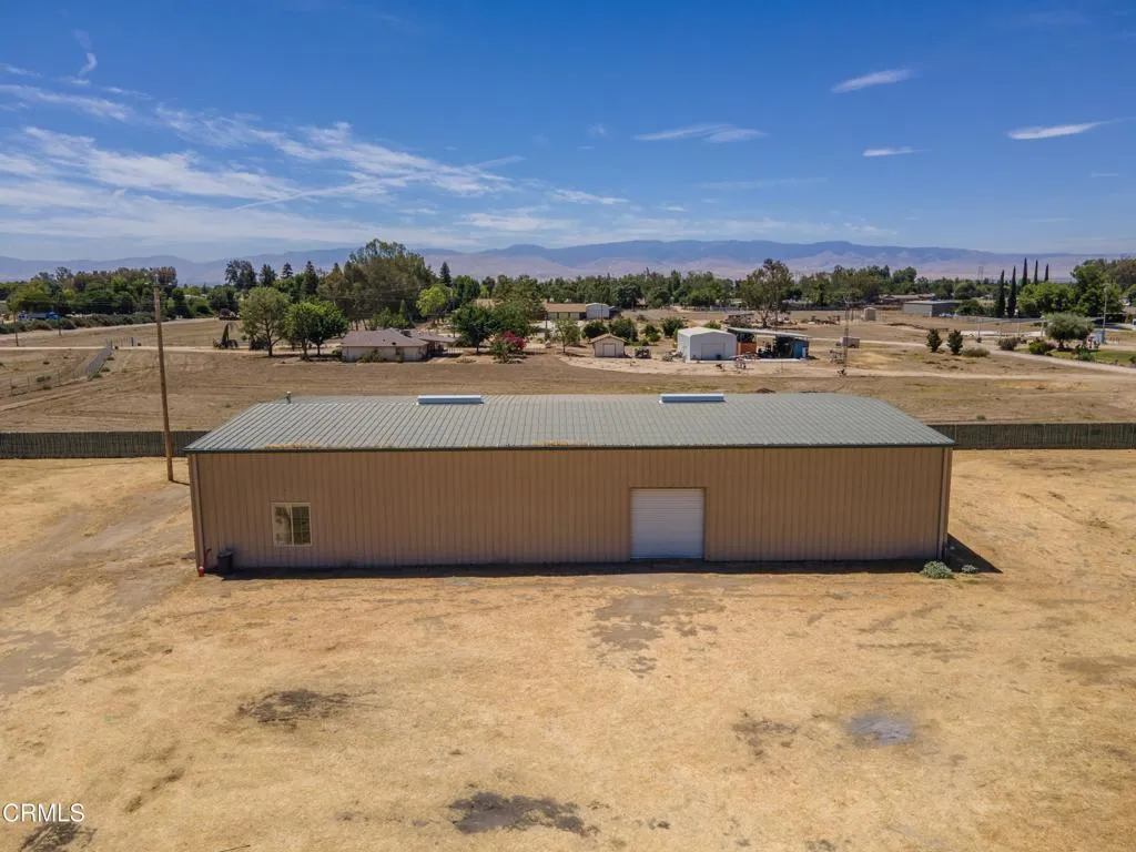 40_back_exterior_17