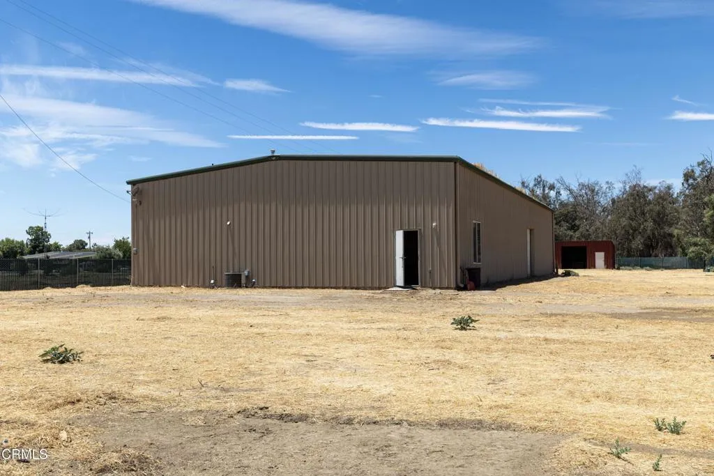30_back_exterior_7