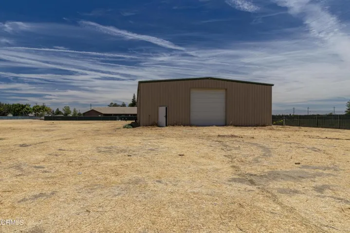 32_back_exterior_9