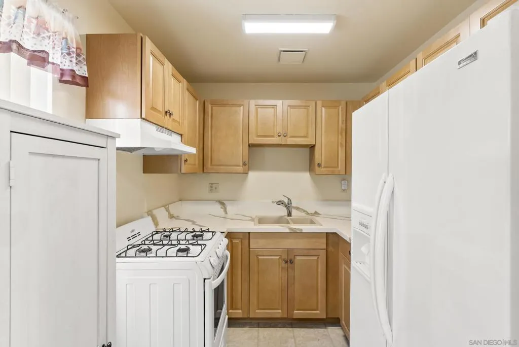 Unit 2.5 kitchen