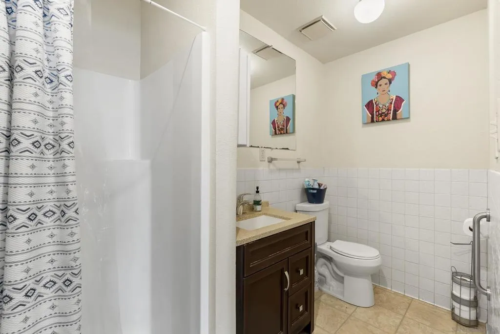 Unit 2 bathroom