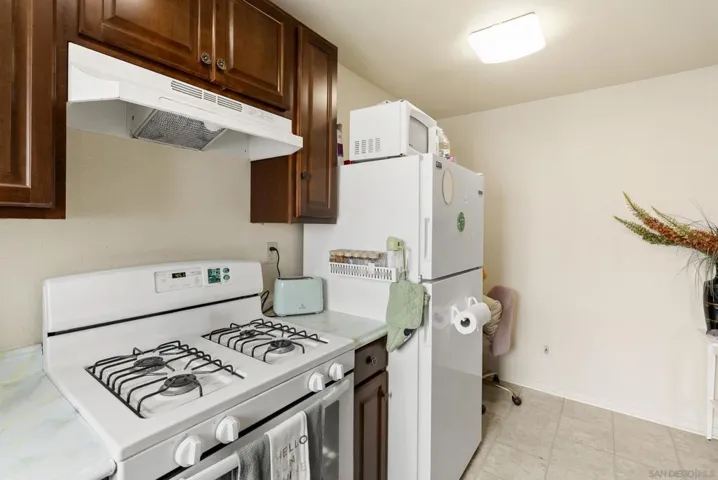 6945 Imperial Ave., San Diego, California 92114