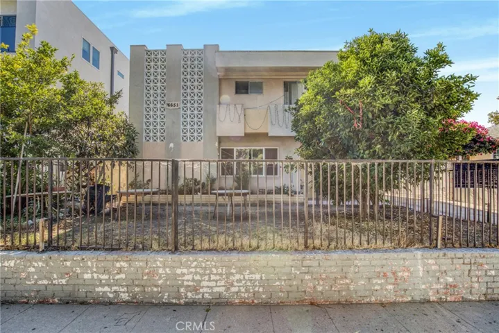 6651 Beck, Los Angeles, California 91606