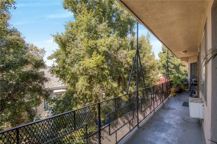 6651 Beck, Los Angeles, California 91606