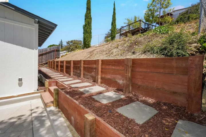 1090 Central Blvd, Hayward, California 94542