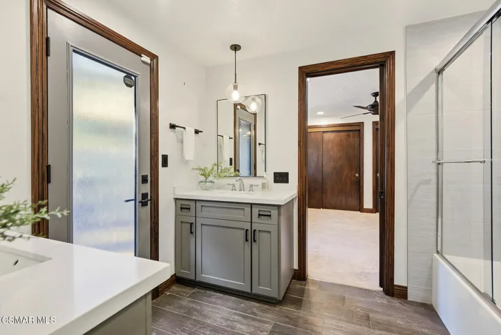 Connected bathroom