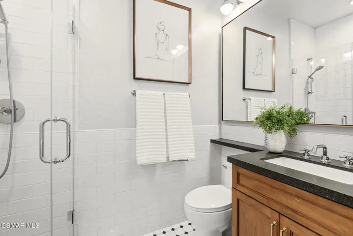 Ensuite bathroom bedroom 4