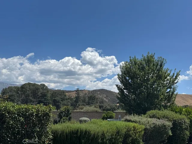 41123 Round Hill Court, Cherry Valley, California 92223