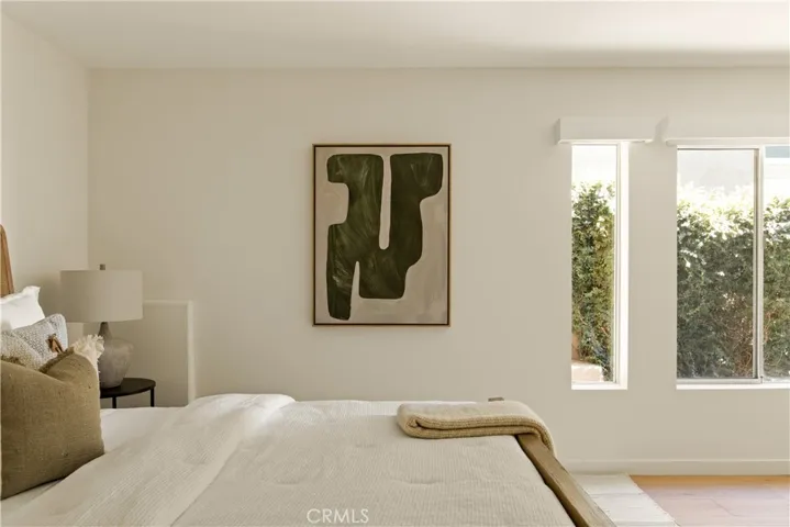 928 Quivera Street, Laguna Beach, California 92651